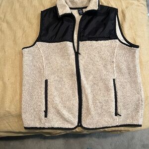 GAP Black and Cream Sherpa Vest